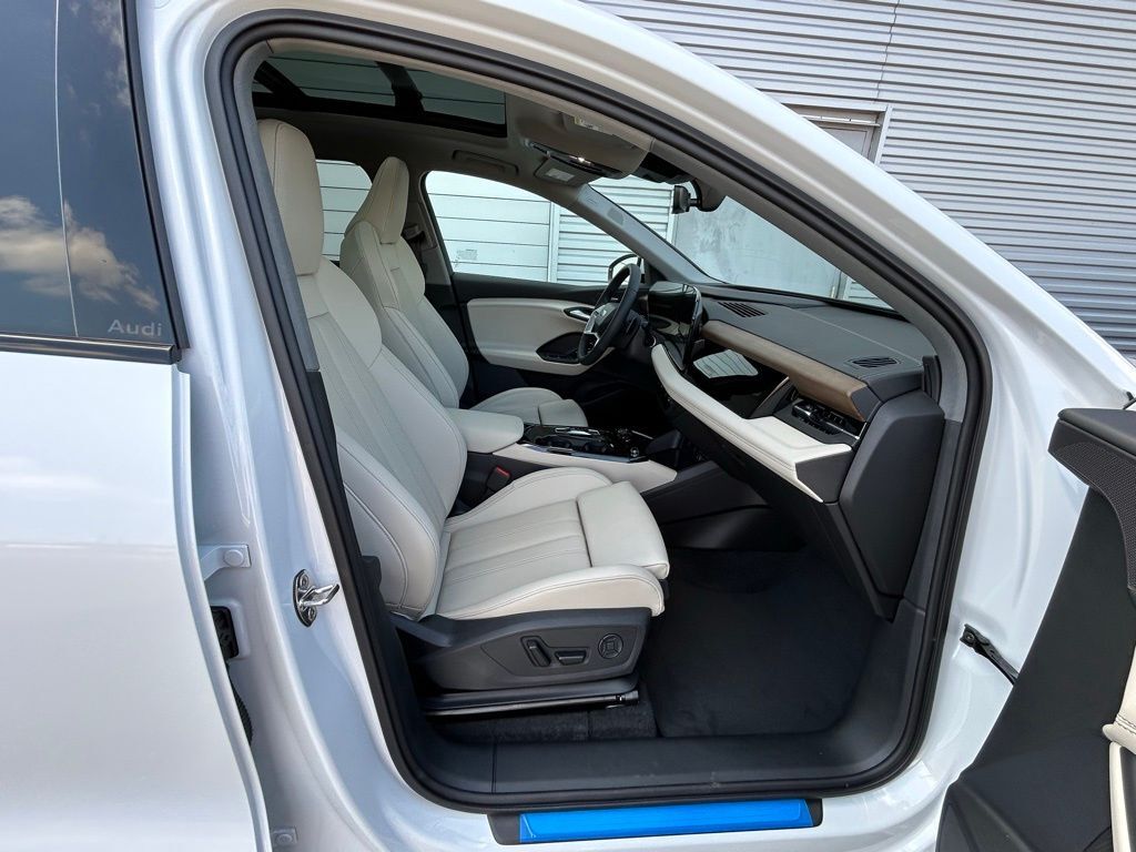 2025 Audi Q6 e-tron Premium Plus Lakeland FL