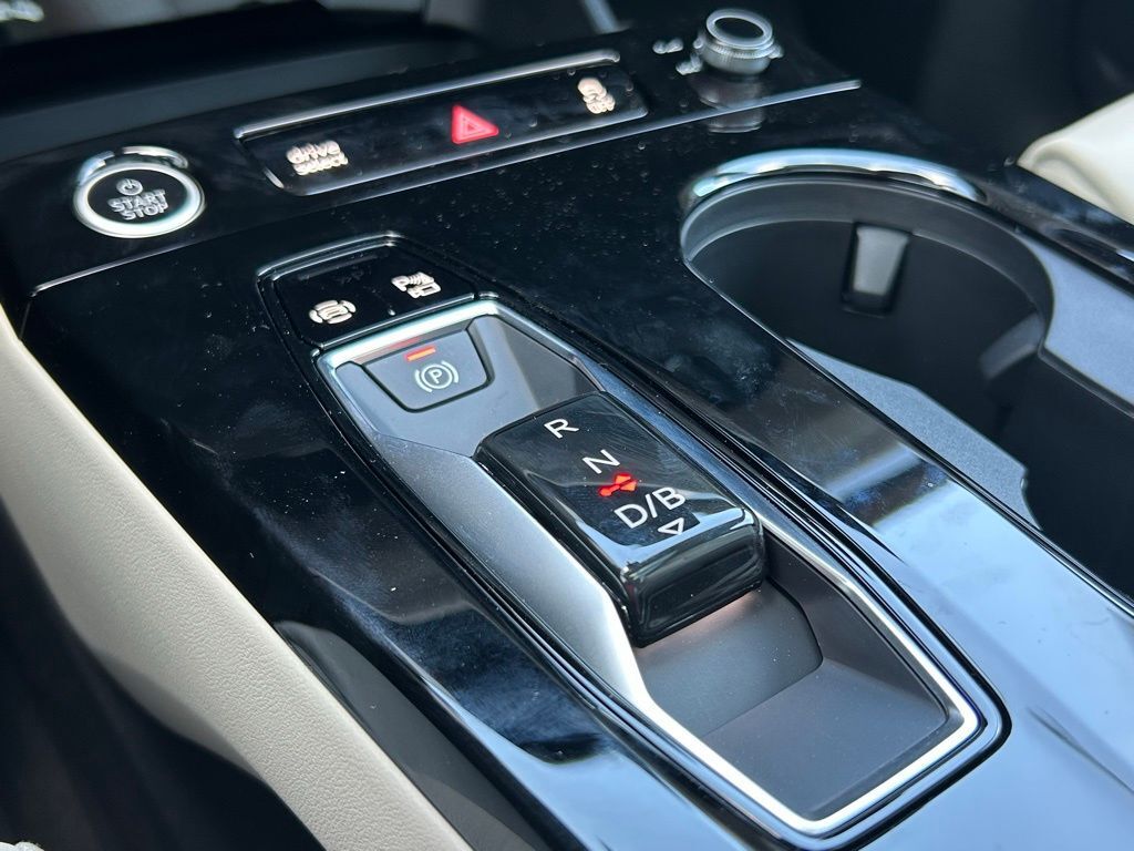 2025 Audi Q6 e-tron Premium Plus Lakeland FL