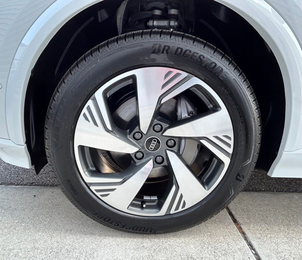 2025 Audi Q6 e-tron Premium Plus Lakeland FL