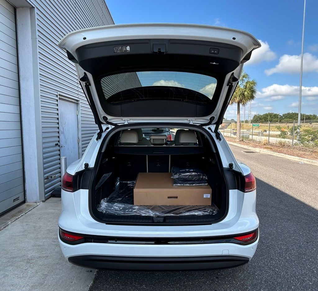 2025 Audi Q6 e-tron Premium Plus Lakeland FL