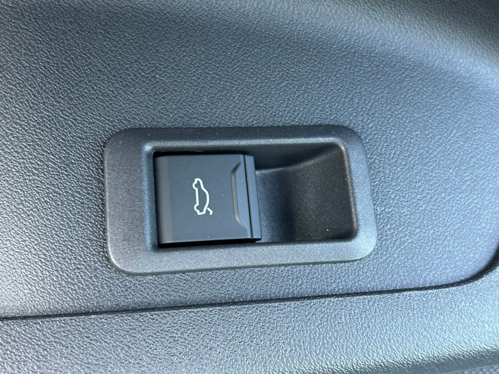 2025 Audi Q6 e-tron Premium Plus Lakeland FL