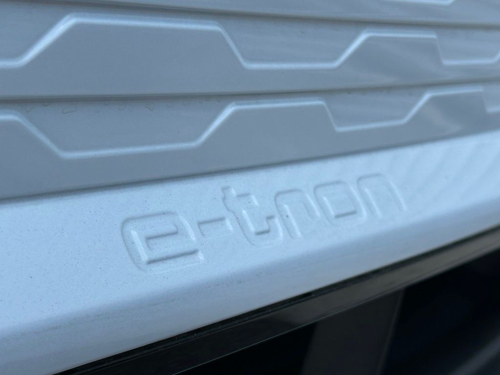 2025 Audi Q6 e-tron Premium Plus Lakeland FL