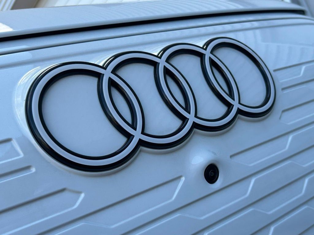 2025 Audi Q6 e-tron Premium Plus Lakeland FL