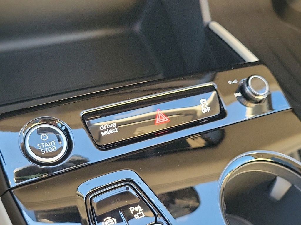 2025 Audi Q6 e-tron Premium Plus Lakeland FL