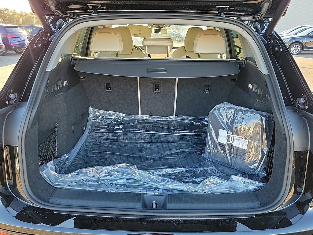 2025 Audi Q6 e-tron Premium Plus Lakeland FL