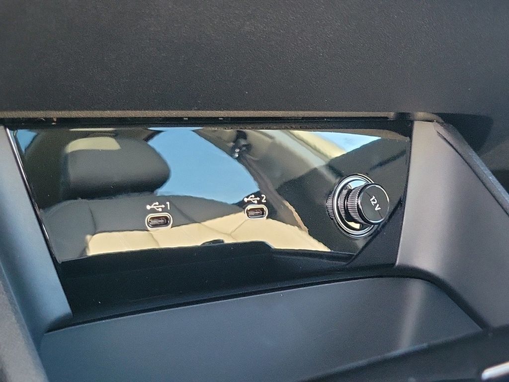 2025 Audi Q6 e-tron Premium Plus Lakeland FL