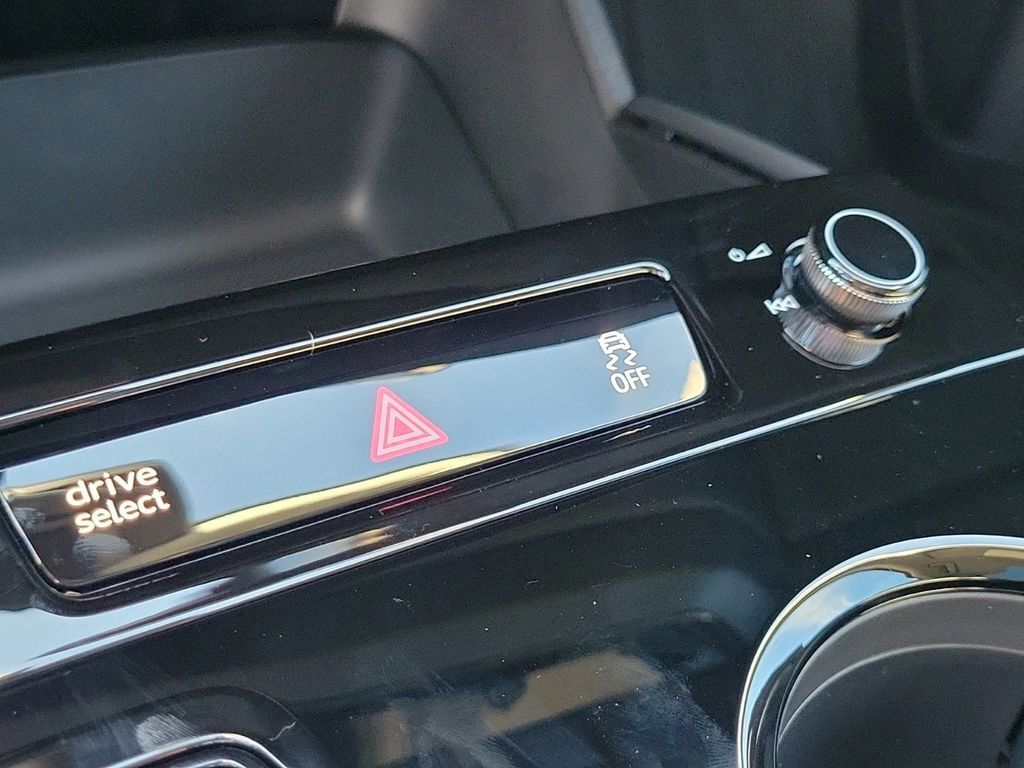 2025 Audi Q6 e-tron Premium Plus Lakeland FL