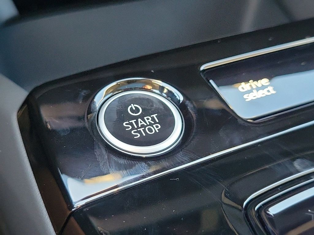 2025 Audi Q6 e-tron Premium Plus Lakeland FL