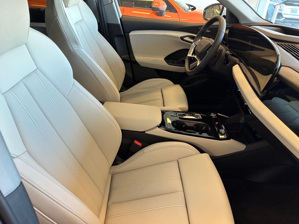 2025 Audi Q6 e-tron Premium Plus Lakeland FL