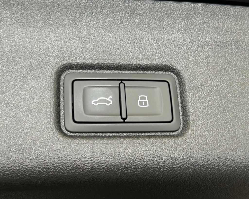 2025 Audi Q6 e-tron Premium Lakeland FL