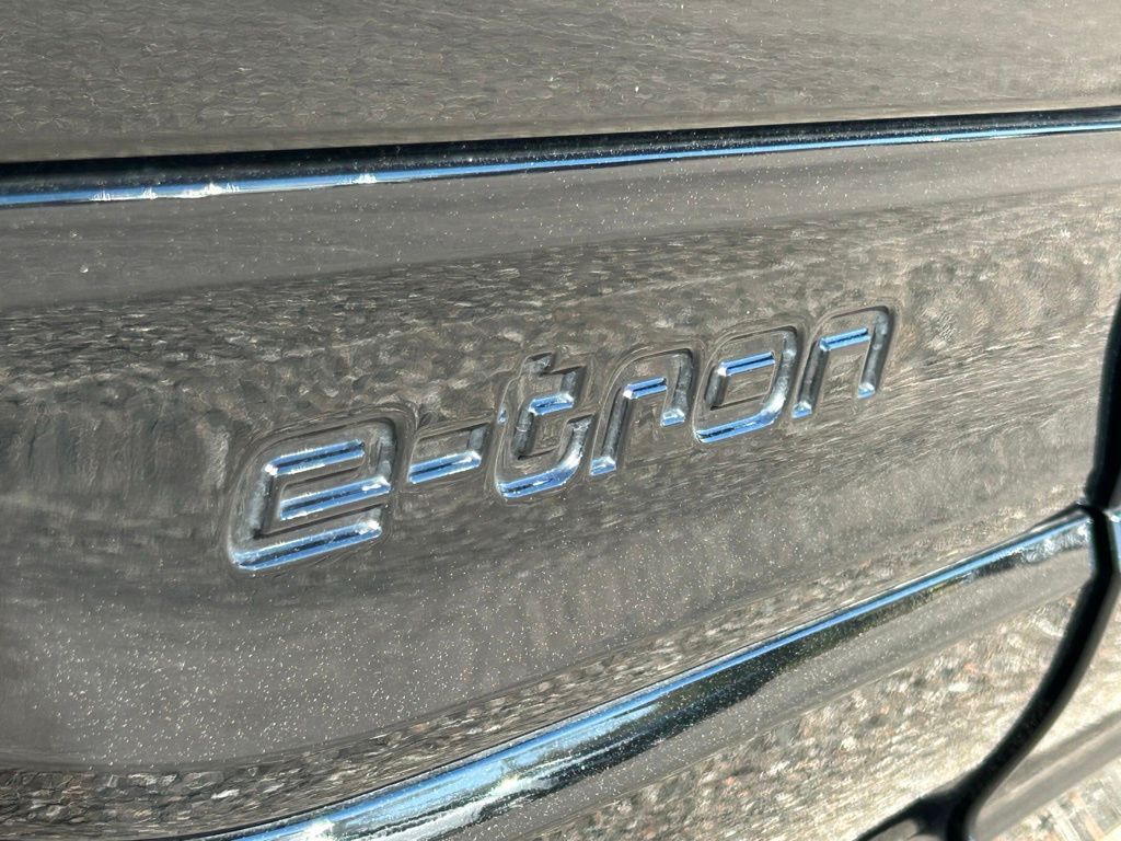 2025 Audi Q6 e-tron Premium Lakeland FL