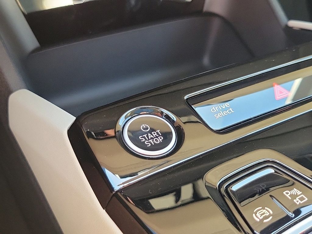 2025 Audi Q6 e-tron Premium Lakeland FL