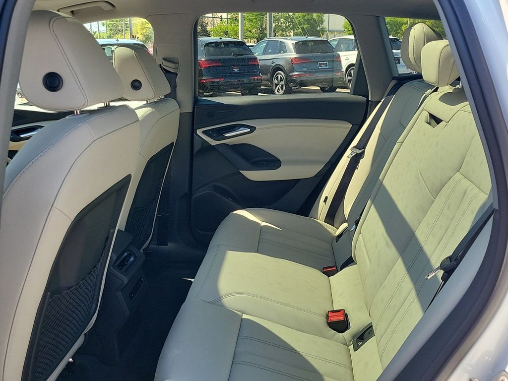 2025 Audi Q6 e-tron Premium Lakeland FL