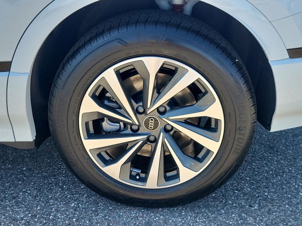 2025 Audi Q6 e-tron Premium Lakeland FL