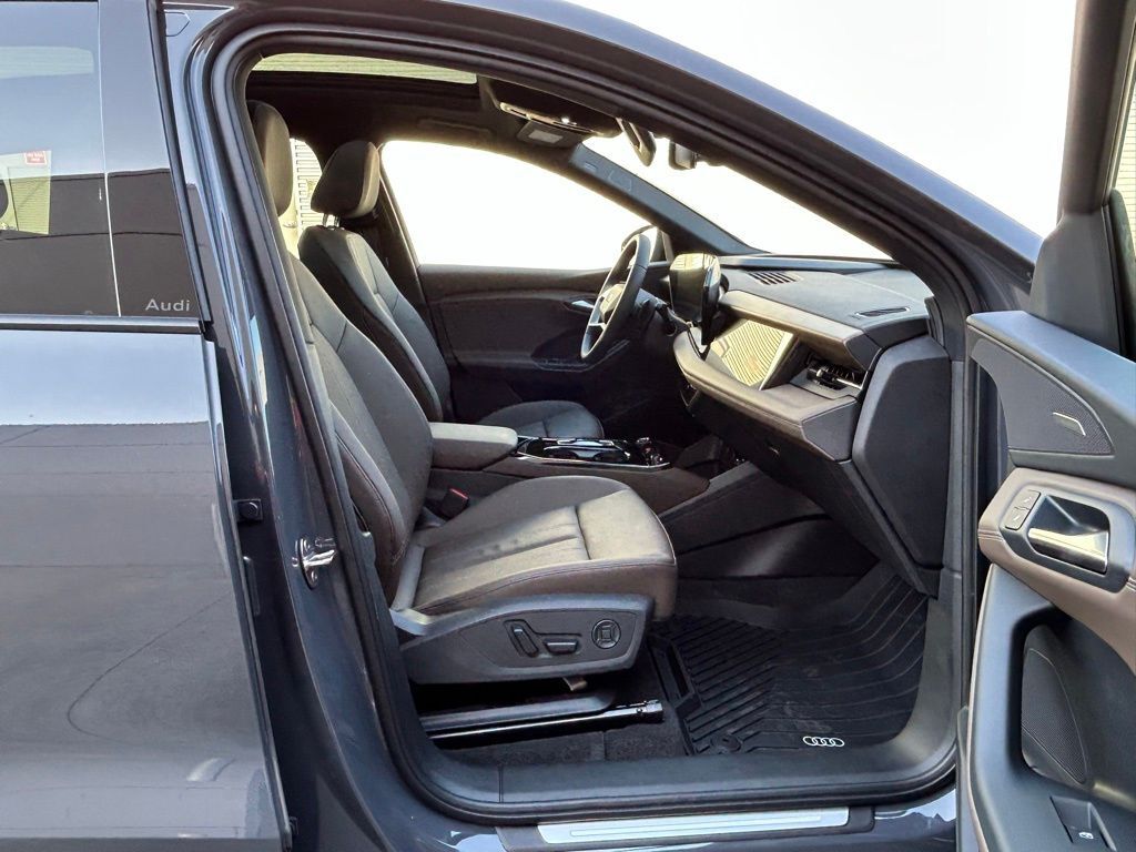 2025 Audi Q6 e-tron Prestige Lakeland FL