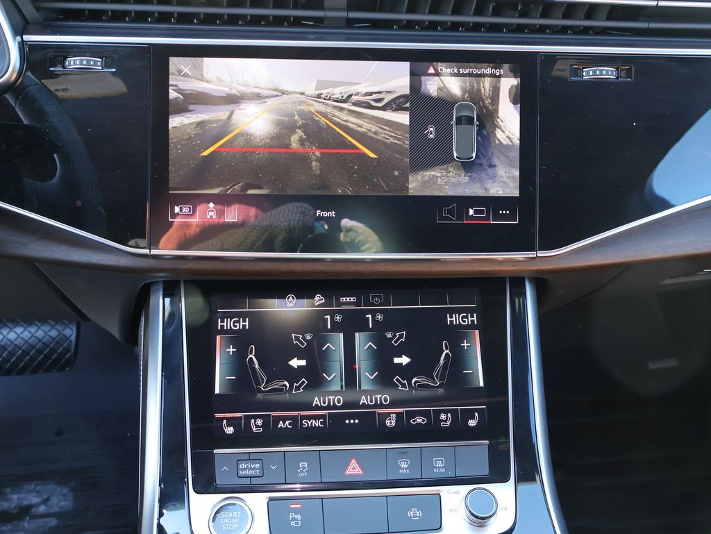 2025 Audi Q7 45 Premium Plus