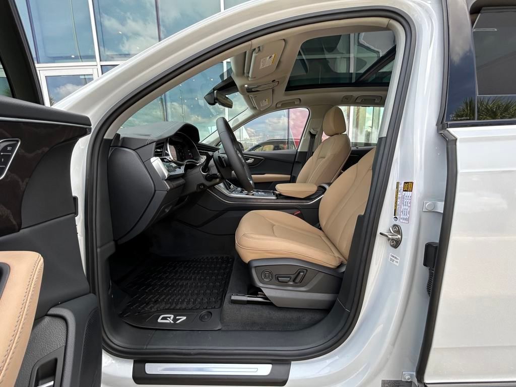 2025 Audi Q7 45 Premium Plus Lakeland FL