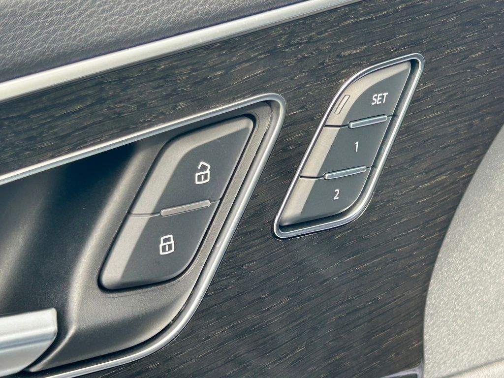 2025 Audi Q7 45 Premium Lakeland FL