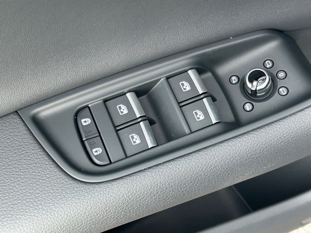 2025 Audi Q7 45 Premium Lakeland FL