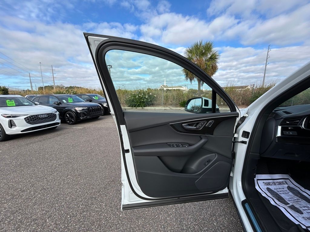 2025 Audi Q7 45 Premium Lakeland FL