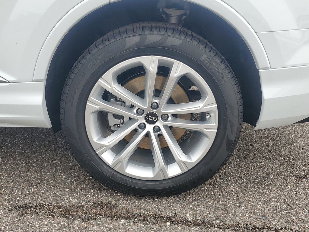 2025 Audi Q7 45 Premium Lakeland FL
