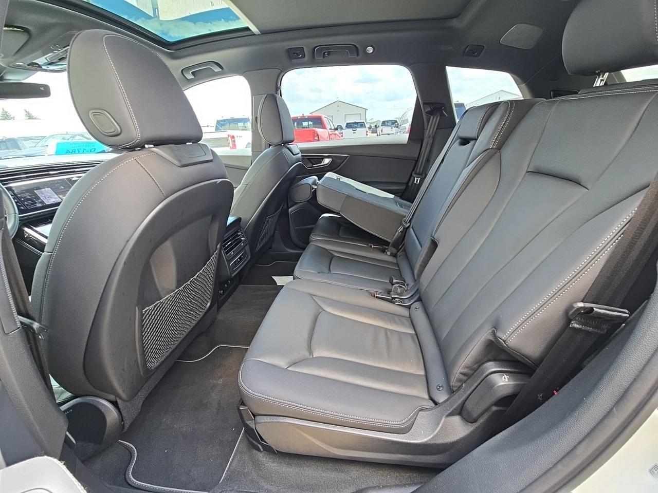 2025 Audi Q7 55 Premium Plus Watertown SD 2025 Audi Q7 55 Premium Plus Watertown SD