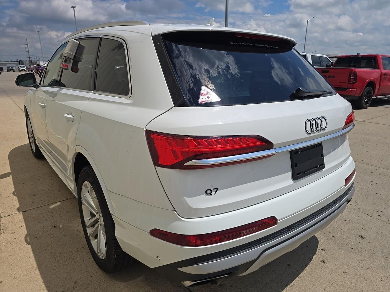 2025 Audi Q7 55 Premium Plus Watertown SD 2025 Audi Q7 55 Premium Plus Watertown SD