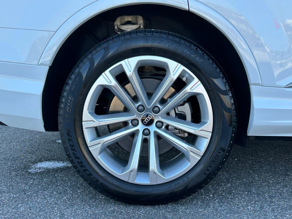 2025 Audi Q7 55 Premium Plus Lakeland FL