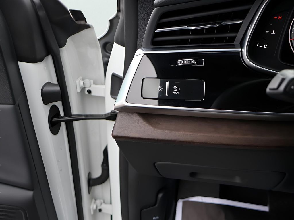 2025 Audi Q8 55 Premium Plus San Clemente CA