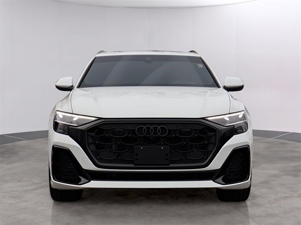 2025 Audi Q8 55 Premium Plus
