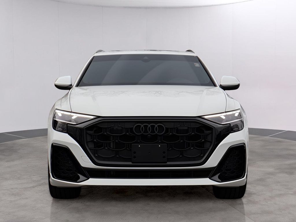 2025 Audi Q8 55 Premium Plus
