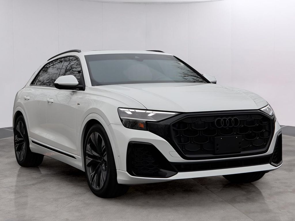 2025 Audi Q8 55 Premium Plus