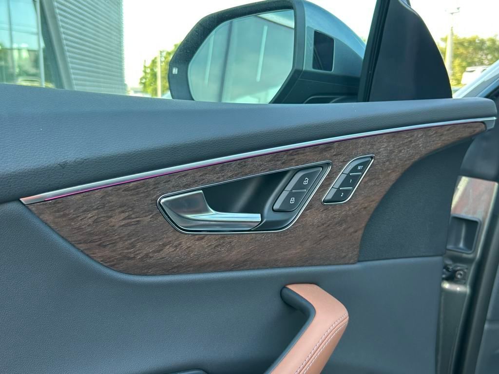 2025 Audi Q8 55 Premium Plus Lakeland FL