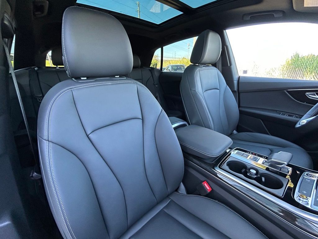 2025 Audi Q8 55 Premium Lakeland FL