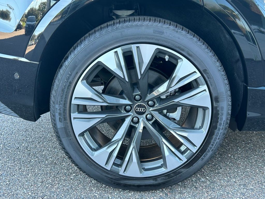 2025 Audi Q8 55 Premium Lakeland FL