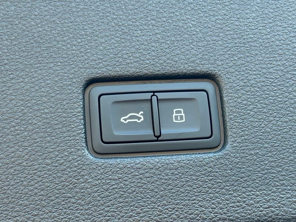 2025 Audi Q8 55 Premium Lakeland FL