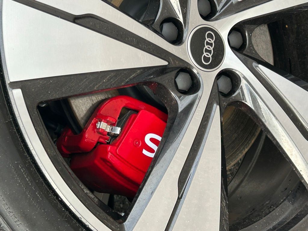 2025 Audi SQ5 3.0T Premium Plus Lakeland FL