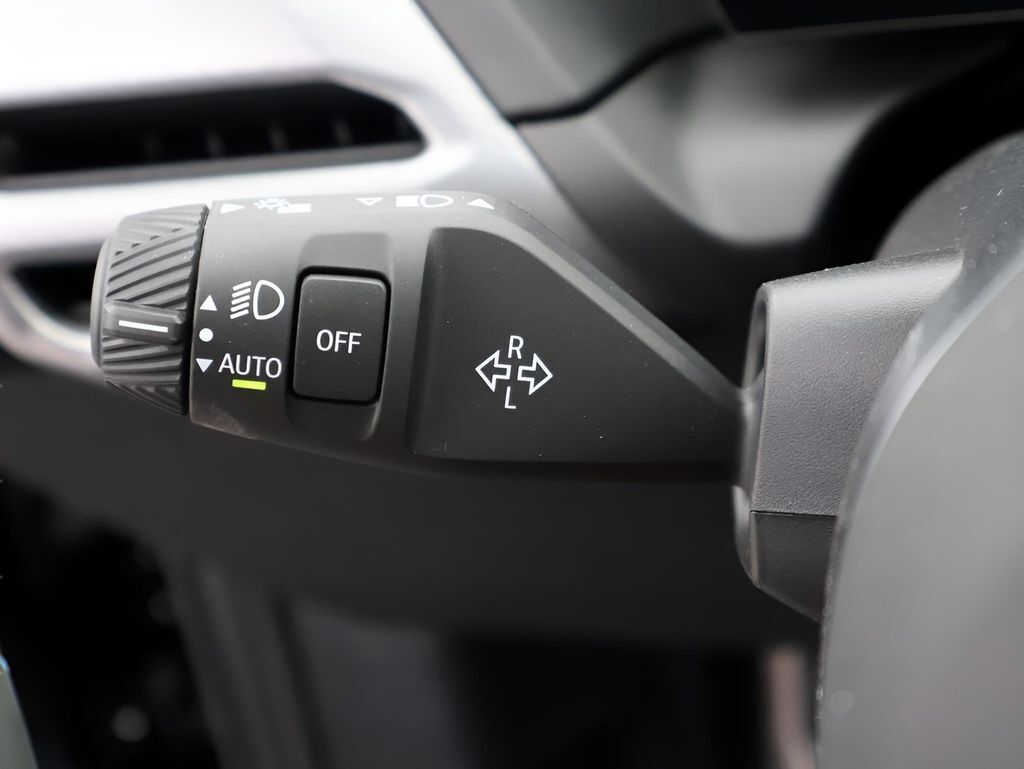 2025 BMW 2 Series M235i xDrive