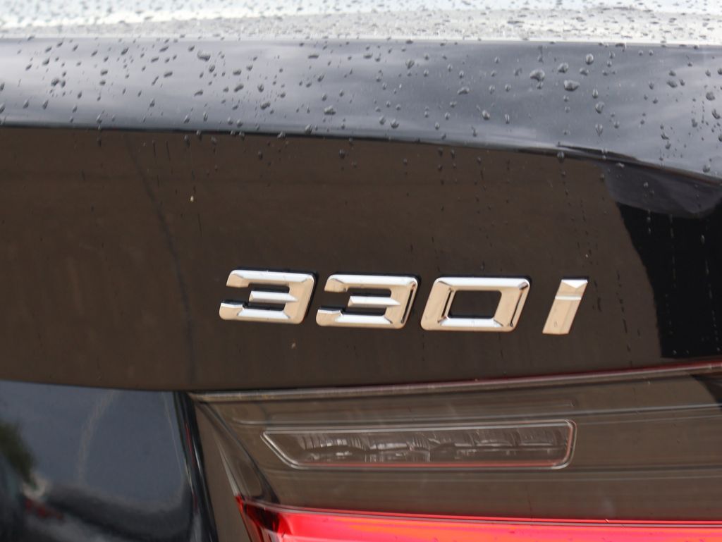 2025 BMW 3 Series 330i xDrive