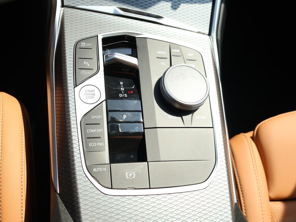 2025 BMW 3 Series 330i xDrive