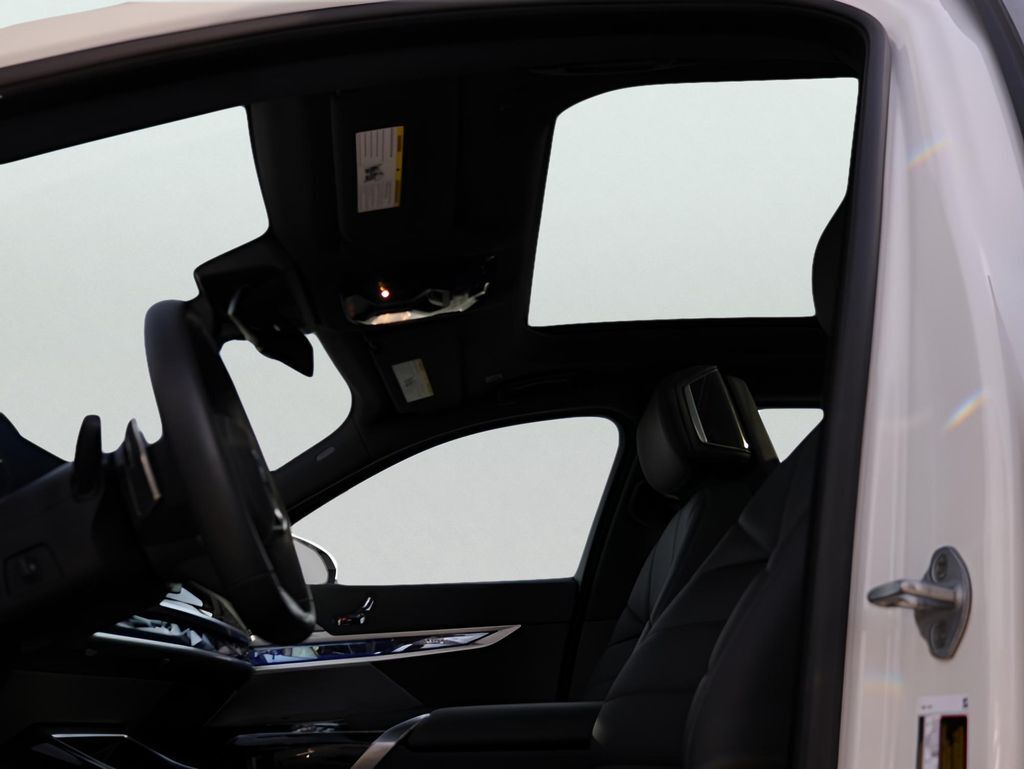 2025 BMW 7 Series 740i xDrive San Clemente CA