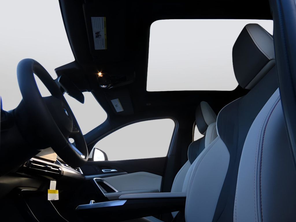 2025 BMW X2 xDrive28i