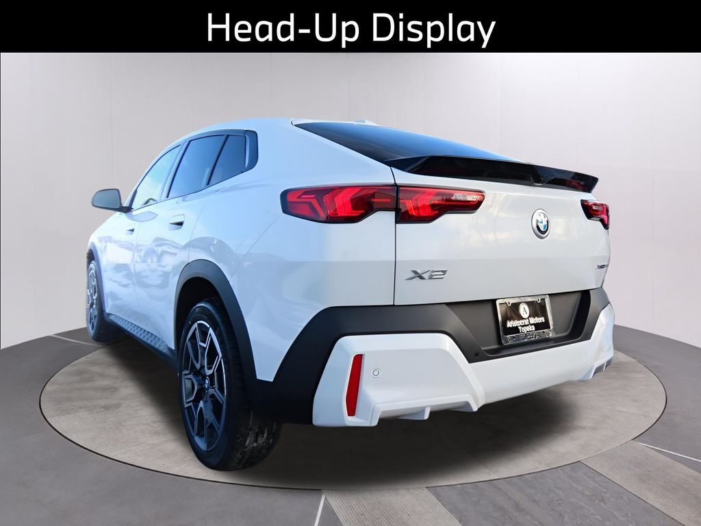 2025 BMW X2 xDrive28i
