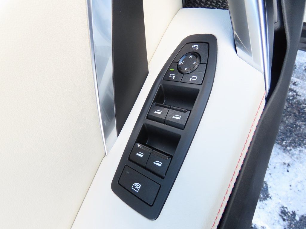 2025 BMW X2 xDrive28i