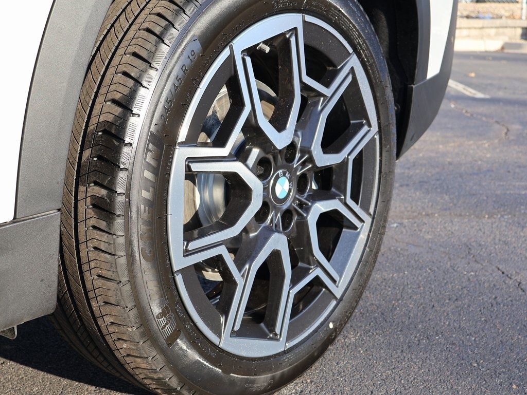 2025 BMW X2 xDrive28i