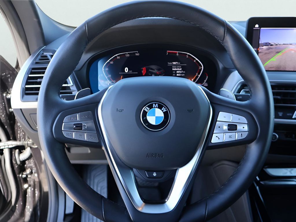 2025 BMW X4 xDrive30i