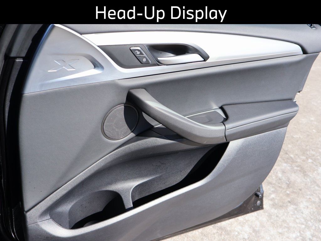 2025 BMW X4 xDrive30i