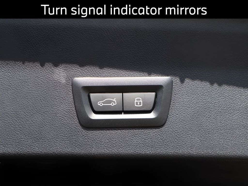 2025 BMW X4 xDrive30i