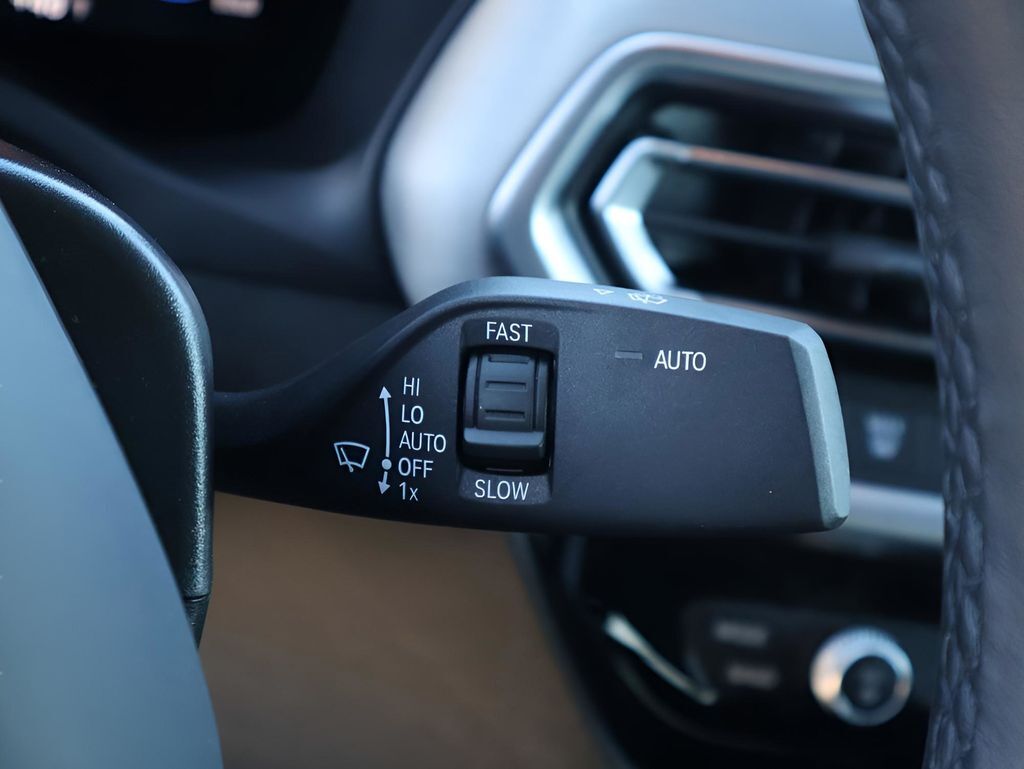 2025 BMW X4 xDrive30i