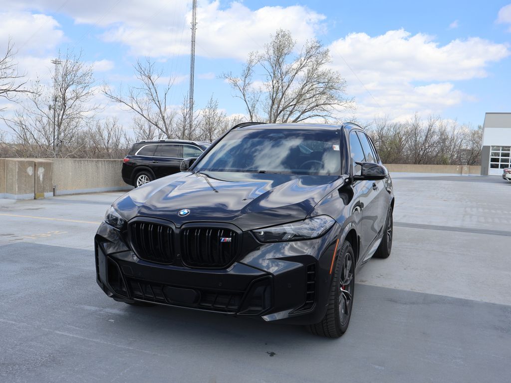 2025 BMW X5 M60i